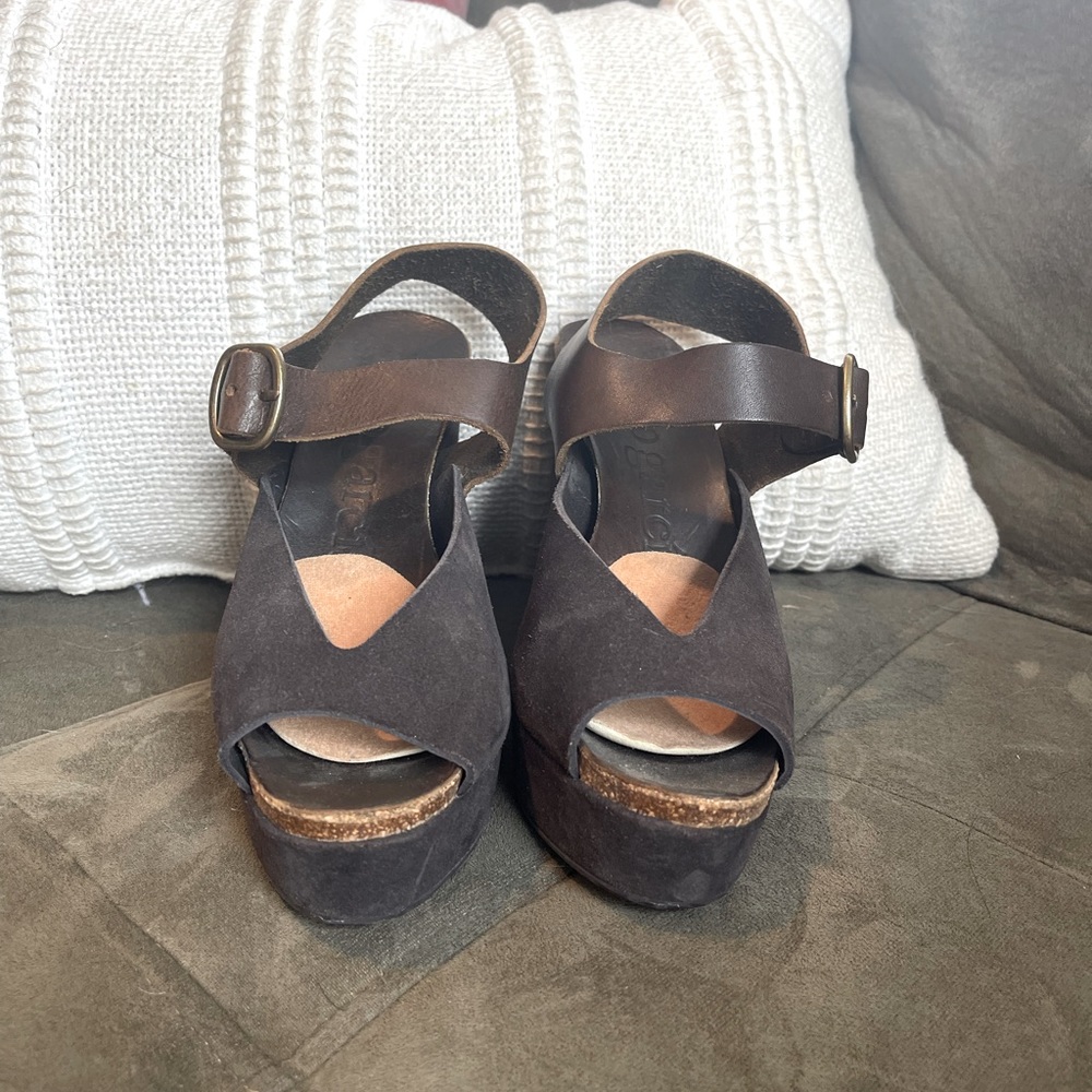 Pedro Garcia wedges